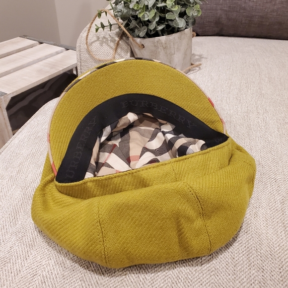 HP Brand new Burberry newsboy hat size medium - Picture 6 of 9